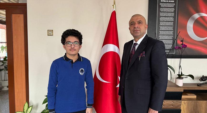 Büyük gurur! Matematik Olimpiyatları’nda Türkiye 3’üncüsü oldu, okulda coşkulu karşılandı